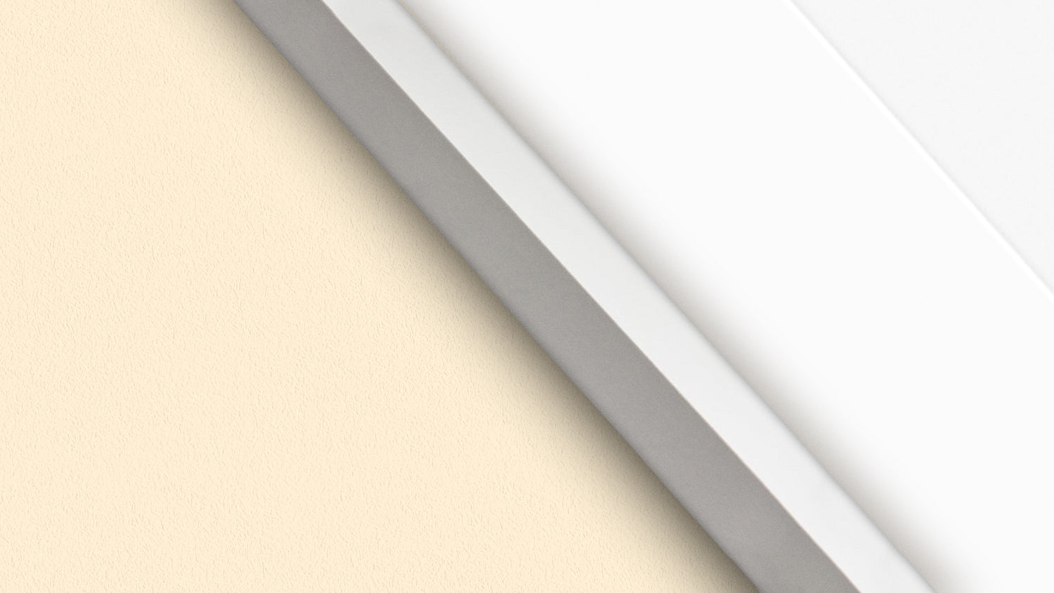 Hackney Frame in White